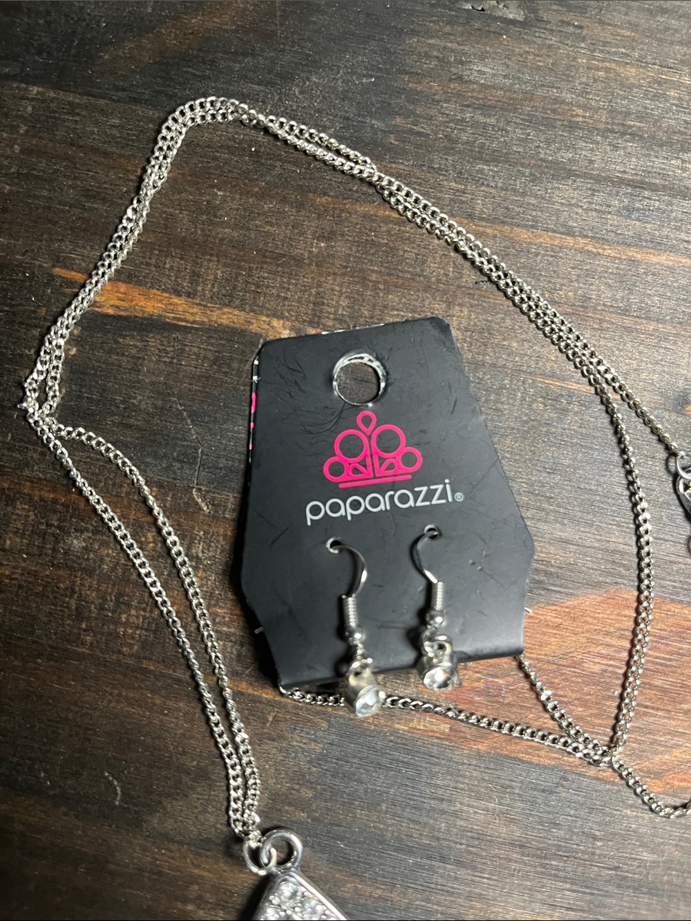paparazzi Silver Clear Teardrop Pendant Necklace with Matching Drop Earrings - Picture 2 of 3